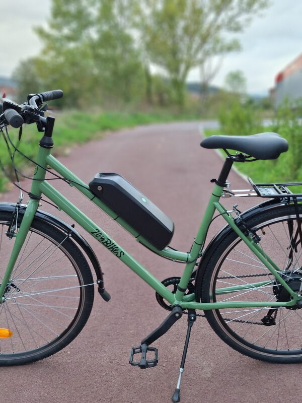 Bicicleta urbana eléctrica - 2cyBAT VERDE